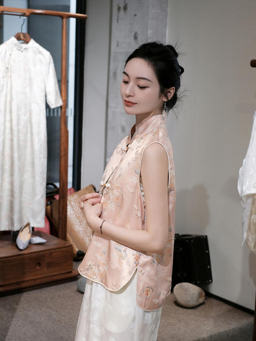 盛唐婧 |凤凰牡丹祥云葫芦盘扣马甲 商品图3