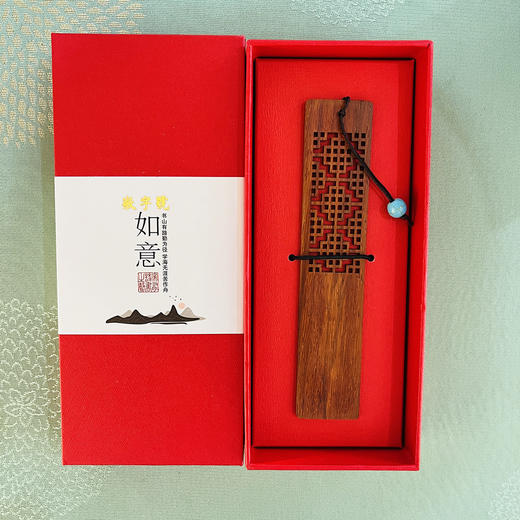 镂空窗格红木书签单片礼盒 商品图1