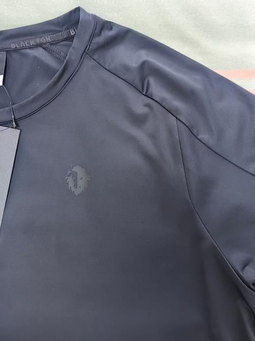 清仓库不退换 布来亚克黑色速干短袖，立体剪裁舒适有型 商品图2