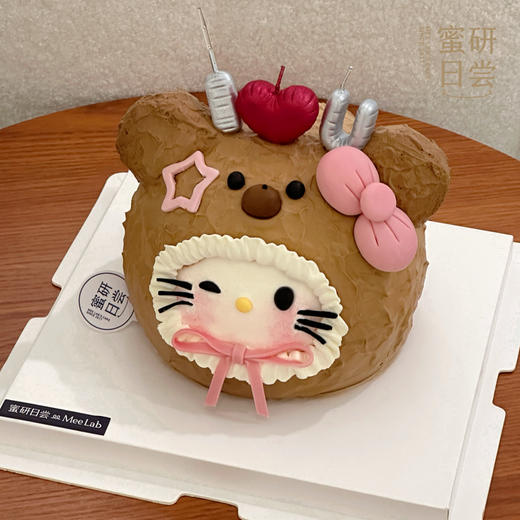P007“卡皮巴拉kitty猫” 手绘立体蛋糕 商品图1