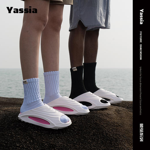 【潮人必备 小众不撞款】亚束机车运动拖鞋破茧系列EVA材质厚底踩屎感柔韧弹软轻巧透气防滑耐磨 商品图1