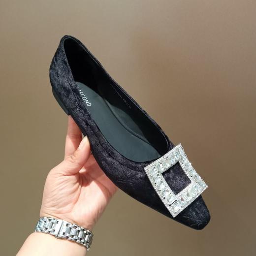 西村名物2024年秋季新款镶钻方扣小尖头舒适浅口单鞋U24CE37761 商品图3