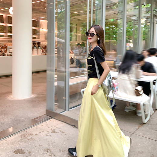 【99元任选2件】最最最后一波现货！卖完下架不再补！【养眼系列】黑色T恤 商品图3