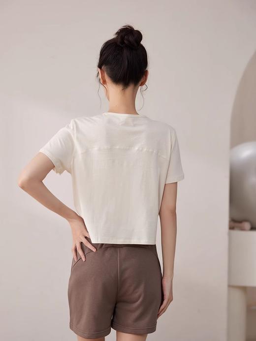 跃牌【周游世界系列】运动短袖女宽松显瘦短款性感瑜伽上衣 TP0694 商品图4