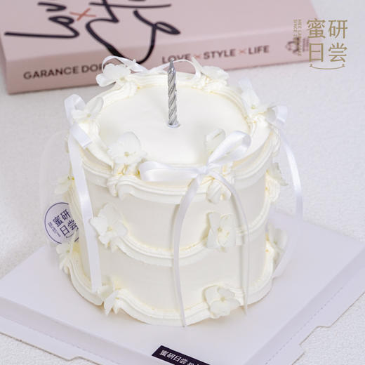 0860 “纯白” 芭蕾风丝带蝴蝶结 蛋糕 商品图2
