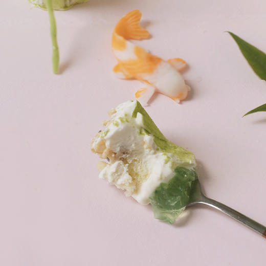 2024版「四季 · 夏」竹影映荷塘蛋糕（夏之味：百香果、百合米布丁&斑斓风味酱） 商品图9