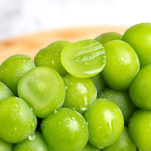 【云南阳光玫瑰】EMS空运 云南高原 阳光玫瑰葡萄 脆甜无籽 香甜多汁 皮薄肉厚 一口爆汁 多种规格任选 商品图0