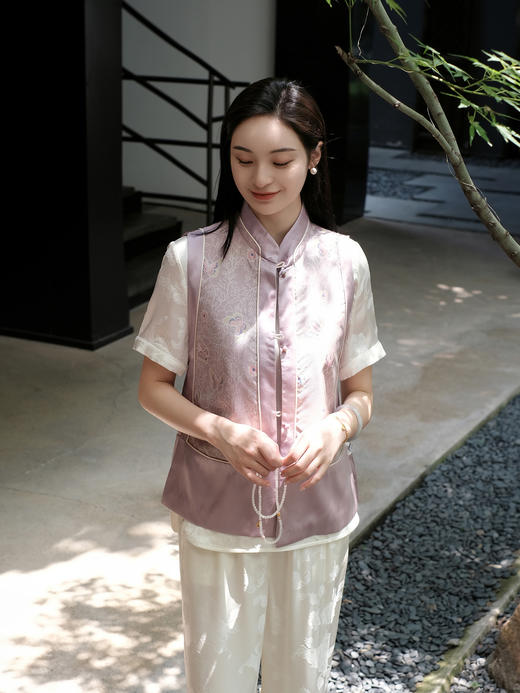 盛唐牡丹 |香芋紫真丝蝴蝶花纹马甲 商品图0