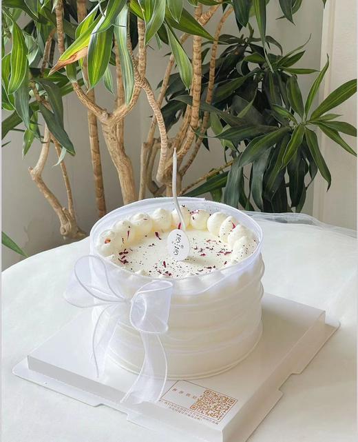 ins风白色蛋糕 商品图0