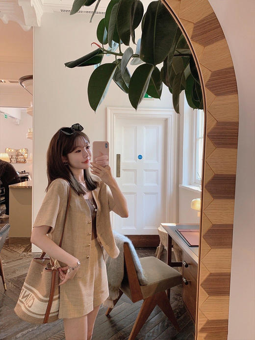 金蘑菇菇 和风旋律 /醋酸棉凉感 短袖西装+短裤通勤两件套 商品图3