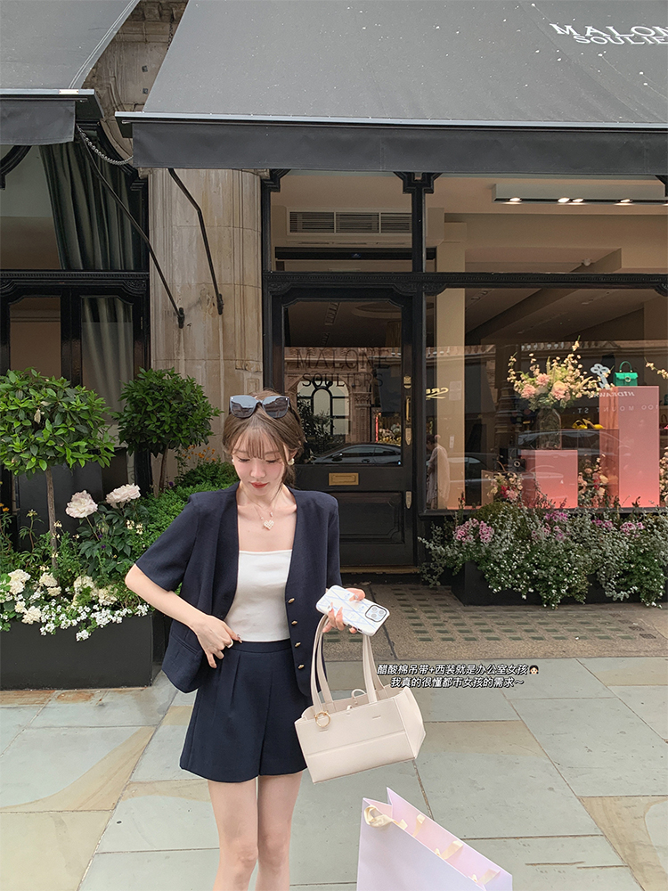 金蘑菇菇 和风旋律 /醋酸棉凉感 短袖西装+短裤通勤两件套