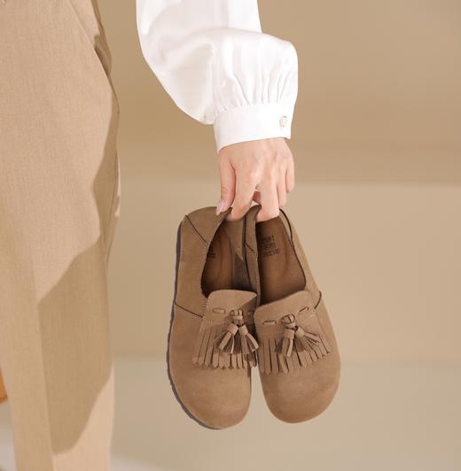 西村名物2024年秋季息款平底舒软单鞋流苏装饰乐福鞋T24CM37801 商品图1
