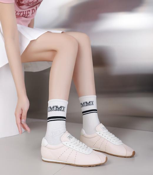 西村名物2024夏季新品真皮轻便软底粉色流行平底时尚休闲运动鞋女T24CM38371 商品图3