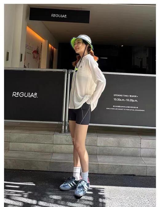 清仓库不退换 AKR安高若 素然女士网眼一体连帽设计外套防晒衣 商品图4