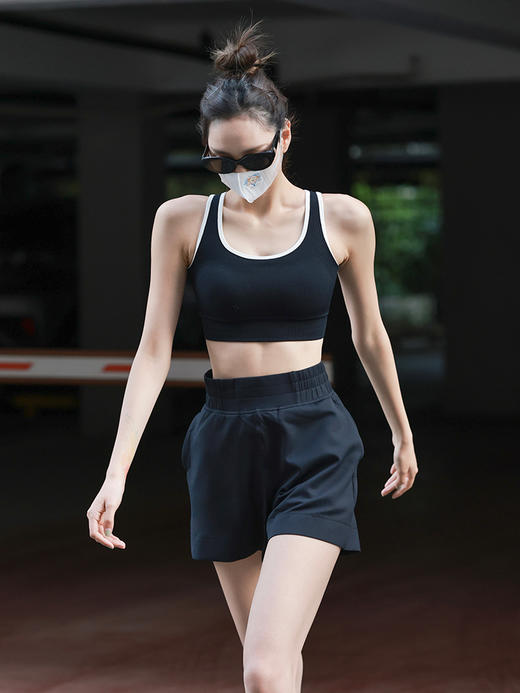 beemen 高品质云感宽松运动短裤 面料柔软亲肤  无内衬 宽大无束缚 高腰显腿长 商品图4