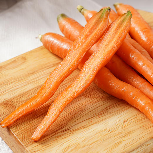 【云南有机吮指胡萝卜】顺丰到家 云南有机种植 绿色无污染 全程无化学农残 更好吃 更健康  2种规格任选 商品图2