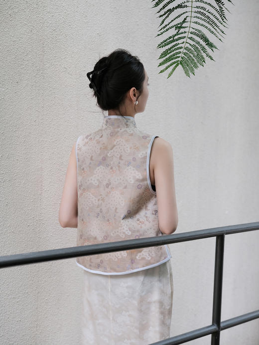 盛唐牡丹 |重缎宋锦松树纹对襟马甲 商品图2