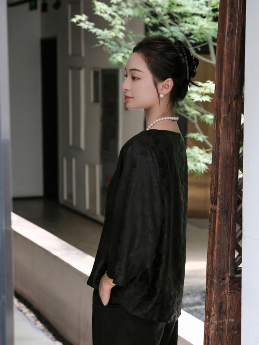 盛唐牡丹 |香云纱蝴蝶纹女上衣 商品图6