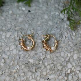 SpoiledBrat Jewelry珍珠编织小耳环