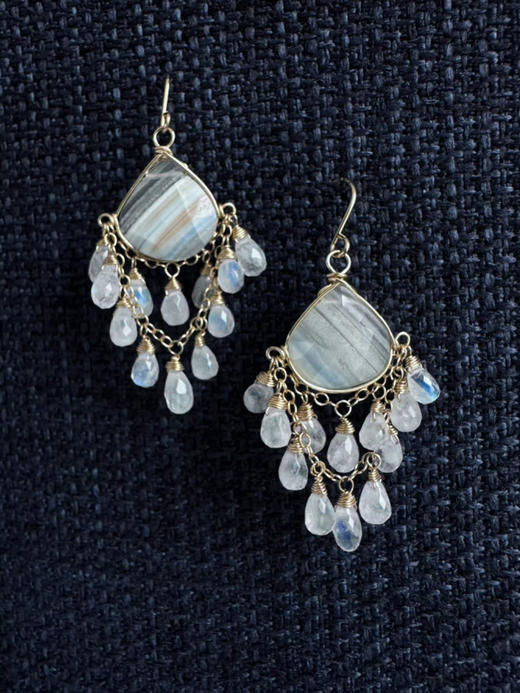 SpoiledBrat Jewelry chandelier吊灯系列  蓝纹欧珀月光石耳环 商品图0