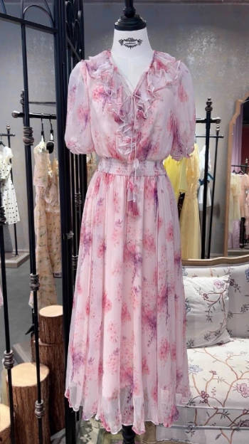 玛克门店发货：束腰A字连衣裙MC87DR286F10 商品图0