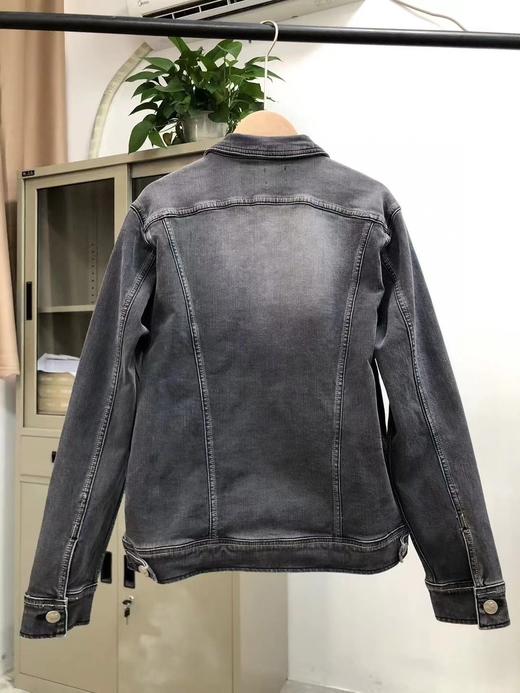 清仓库不退换 抓紧来捡漏儿，LEE带弹力灰色牛仔外套..男女同款... 商品图2