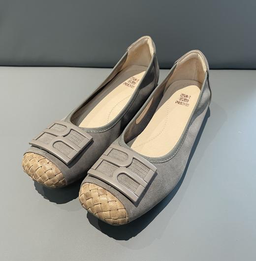 西村名物2024年秋季新款舒适平底方扣圆头前口单鞋T24CE33688 商品图0