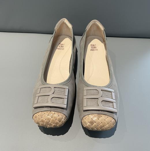 西村名物2024年秋季新款舒适平底方扣圆头前口单鞋T24CE33688 商品图1