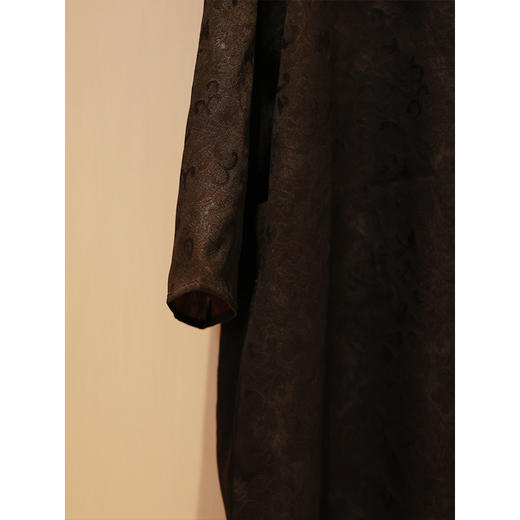 【线上专属】深V连衣裙Y（24707821-玄黑） 商品图2