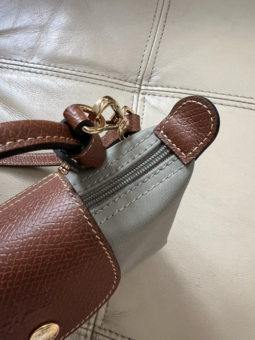 724-1自带免打孔肩带 可以斜挎的龙虾手机包 颜色太多了 商品图5