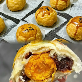 【4月7日开始陆续发货】【黄金酥】47g 一颗装｜奶香酥软外皮 x 低糖红豆沙 x 咸香海鸭蛋黄 浓郁绵密细腻/一人食/下午茶/咖啡搭档 -默认不配手提袋