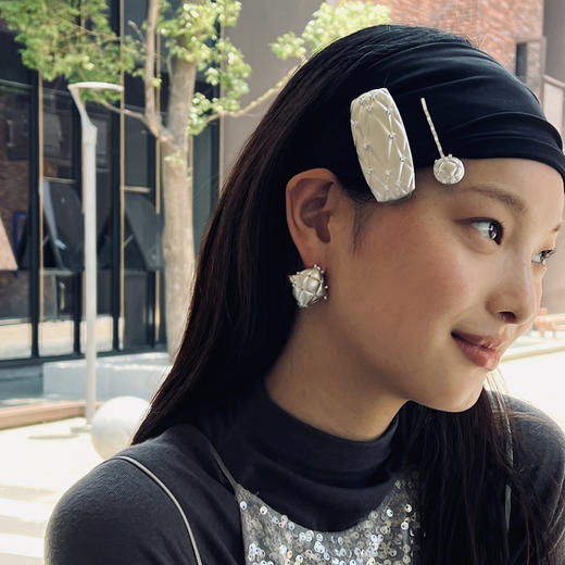 [福利价]lost in echo2024秋季新款枕头系列银色一字发夹碎发侧边发卡女 商品图2