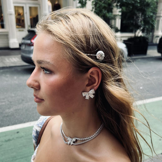 [福利价]lost in echo2024秋季新款膨胀蝴蝶结枕头双层银色chocker项链女 商品图4