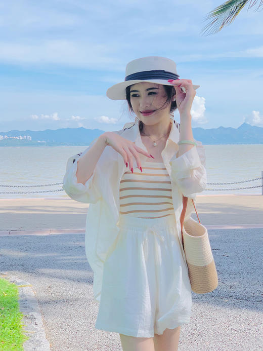 【百图lulu定制】【氧气天丝三件套】清凉天丝防晒 天丝+吊带+短裤三件套 商品图0