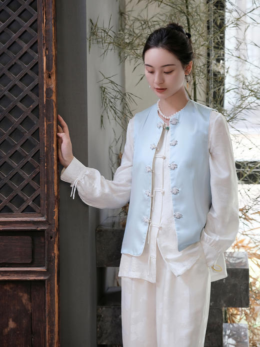 盛唐牡丹 |兰花纹真丝异色罗对襟马甲 商品图1