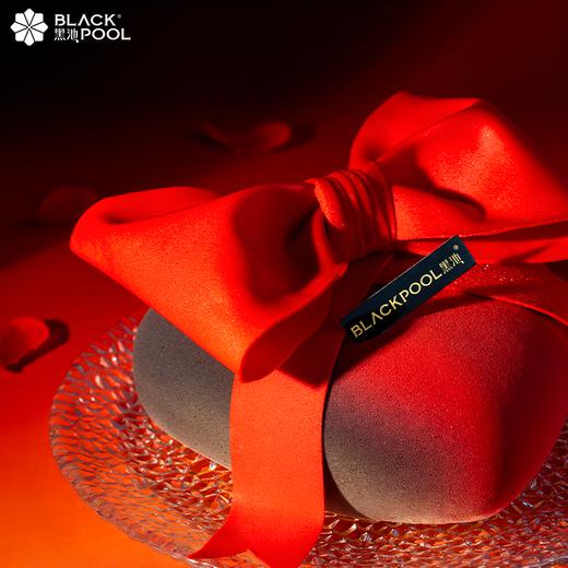 （配送到家）偏爱，草莓海盐芝士慕斯（红黑） 商品图2