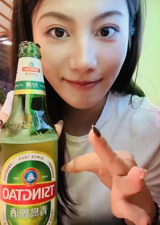 螃蟹一呀 爪八个 冰镇透心喝青岛啊 青岛8度啤酒  500ml/瓶 即买即送 商品图0