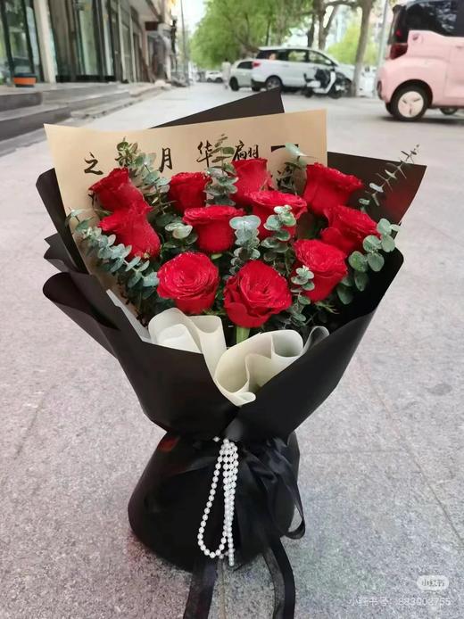 女神节11朵红玫瑰 商品图1