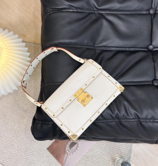 Lv 苏哈里 小号 白金 山羊皮 单肩 腋下包 商品图0