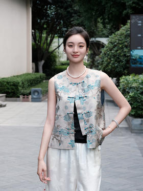 盛唐婧 |真丝宋锦兰庭丝菊对襟马甲