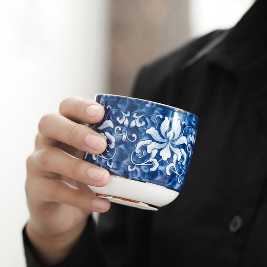 成艺锦上添花 釉下青花瓷景德镇陶瓷茶具套装整套家用提梁壶茶壶茶杯锦上添花古道壶7入 商品图5