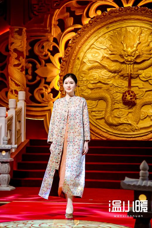 【抖音专属】有凤来仪 V领连衣裙（24807880-涅槃重生） 商品图3