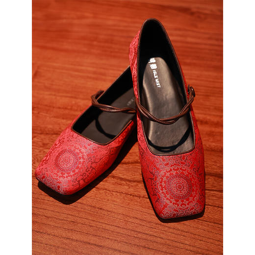 【抖音专属】女单鞋（21C25B-25-92-红色） 商品图1