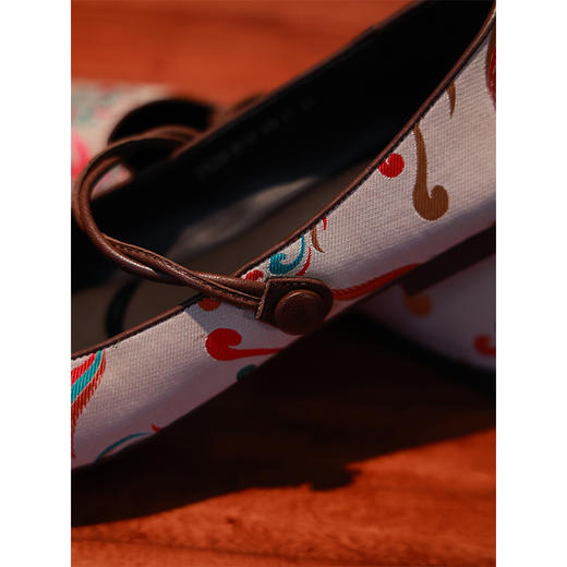 【抖音专属】女单鞋（21C25B-25-93-杏色） 商品图3