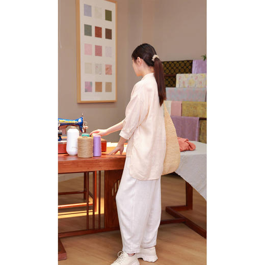 【抖音专属】拼接衬衫（24710804-扶光） 商品图3