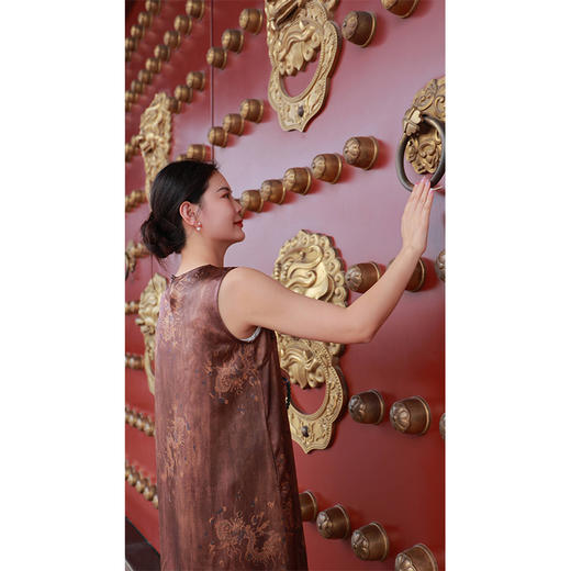 【2025门店同款】玄策-无袖连衣裙（21718235-金垺） 商品图1