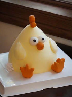 「墩墩鸡」翻糖巧克力·100%动物奶油（附图6寸造型·提前4天预订）