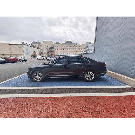 大众 帕萨特 330TSI DSG尊荣版【长租-北京】 商品图3