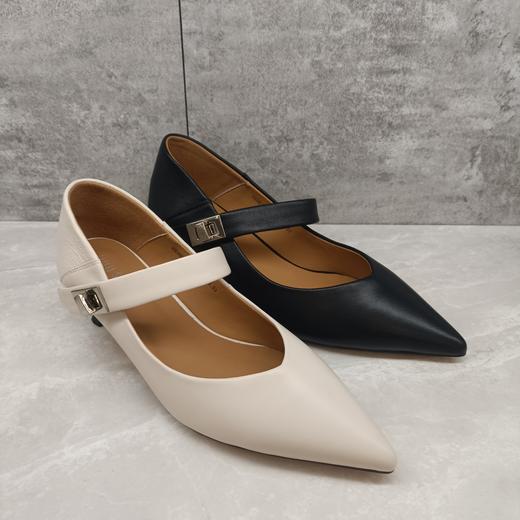 西村名物2023年秋季新款舒适优雅气质尖头低跟女单鞋U23CE34661 商品图1