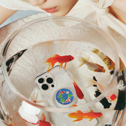 1【白日绮梦】锦鲤池·MagSafe圆啪嗒 MAGSAFE磁吸 Round圆啪嗒系列 蓝色 动物 国风 商品图1